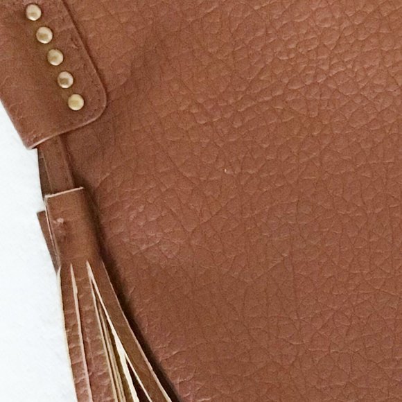 Simple Chic Brown Tassel Crossbody Bag - Picture 6 of 8